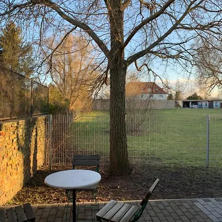 Appartamento Oase Im Suedosten Leipzigs - Stilvolle & Ruhige - Parkplatz Inklusive! Lipsia