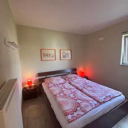 Oase Im Suedosten Leipzigs - Stilvolle & Ruhige - Parkplatz Inklusive!