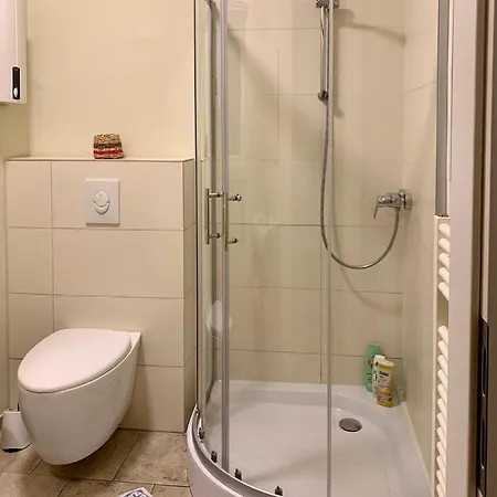 Oase Im Suedosten Leipzigs - Stilvolle & Ruhige - Parkplatz Inklusive!