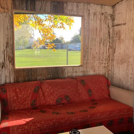 Oase Im Suedosten Leipzigs - Stilvolle & Ruhige - Parkplatz Inklusive! Λειψία