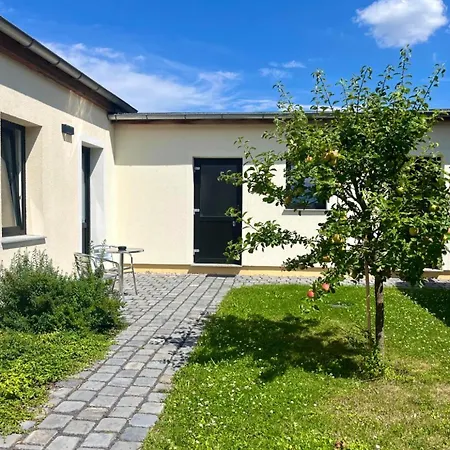 Oase Im Suedosten Leipzigs - Stilvolle & Ruhige - Parkplatz Inklusive! *