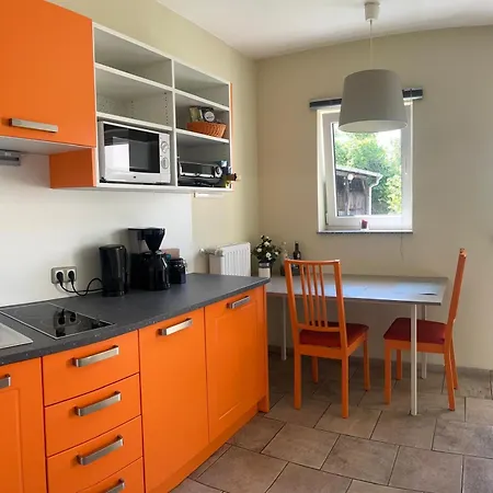 Oase Im Suedosten Leipzigs - Stilvolle & Ruhige - Parkplatz Inklusive! * Λειψία