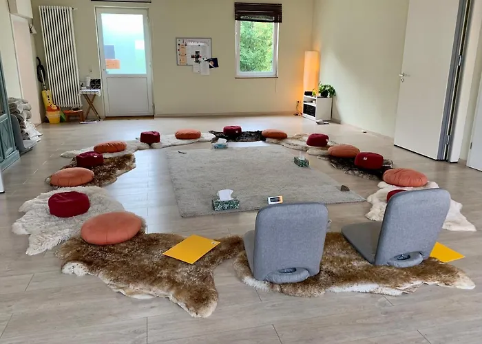 Oase Im Suedosten Leipzigs - Stilvolle & Ruhige - Parkplatz Inklusive! アパート ライプツィヒ